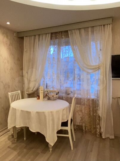 2-к. квартира, 74,5 м², 1/4 эт.