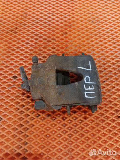 Передний суппорт skoda Octavia a5