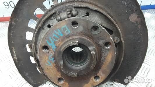 Ступица задняя левая audi Q7 (BAD14MH01)