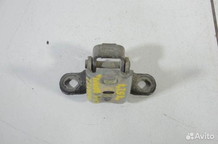 Петля двери верхняя Renault Megane LM1A 1.6