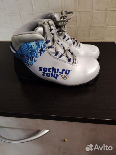 Ботинки для беговых лыж, детские