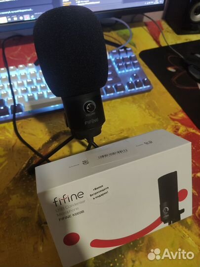 Студийный микрофон