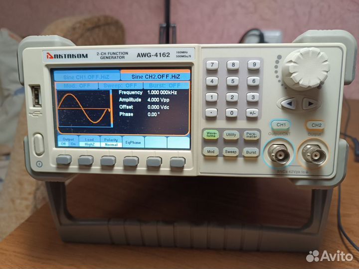 Генератор сигналов актаком AWG-4162 160MHz