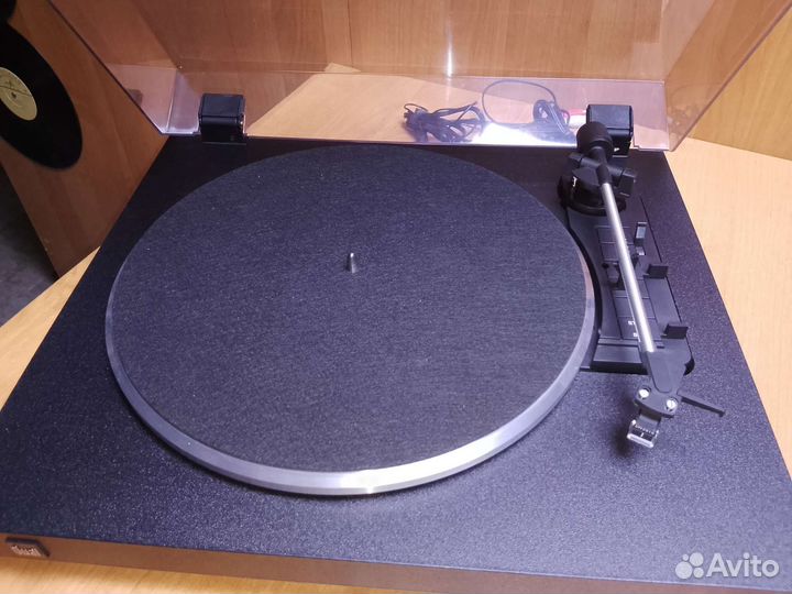 Проигрыватель винила Dual CS-440