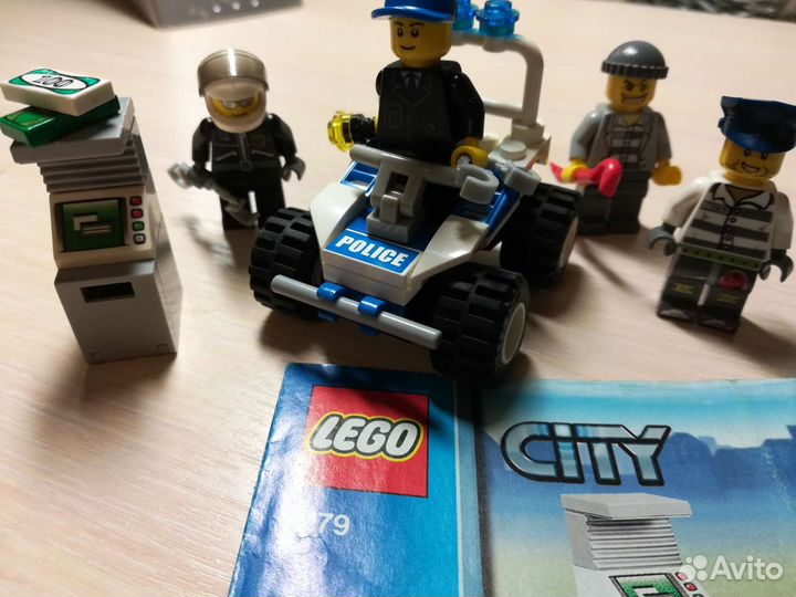Lego City 7279 Коллекция полицейских минифигурок