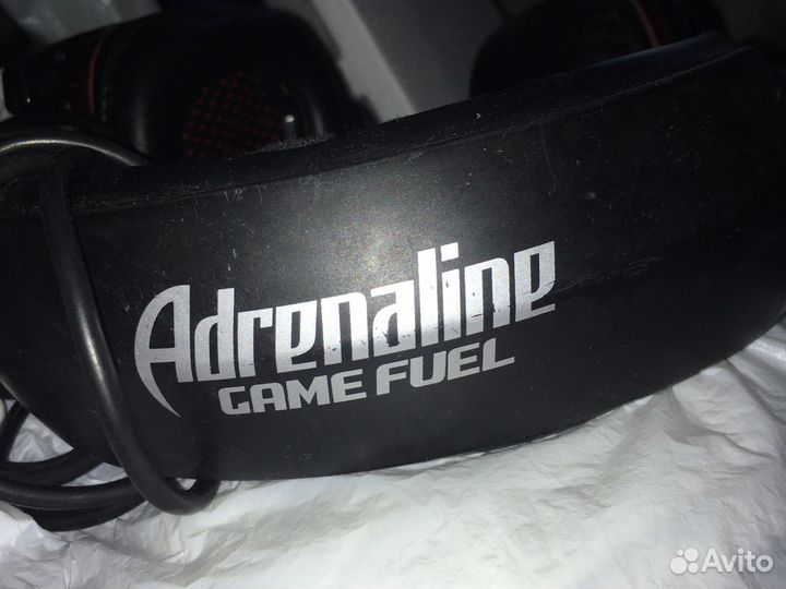 Наушники с микрофоном