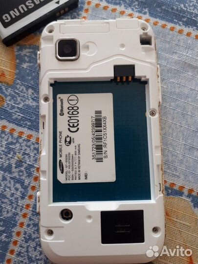 Телефон Samsung