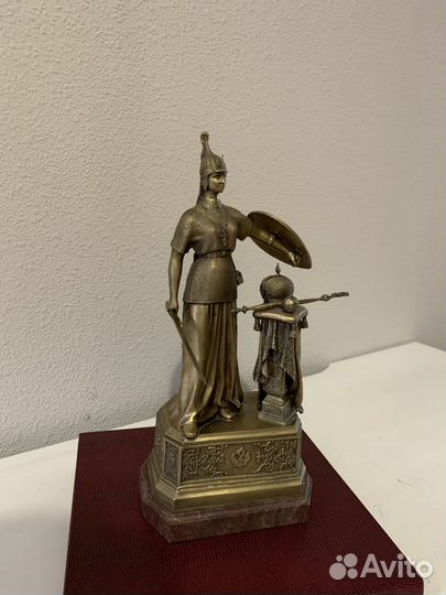 Бронзовая статуэтка Россия