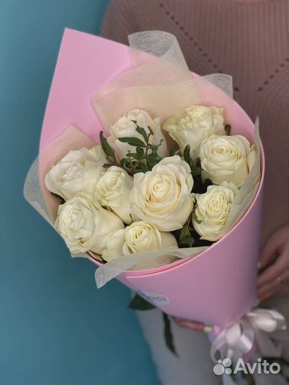 Букет из 9 белых Роз Эквадор в фоамиране 50 см