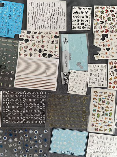 Слайдеры и наклейки для маникюра