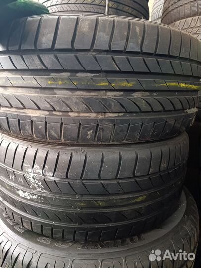Dunlop SP Sport Maxx TT 245/40 R20