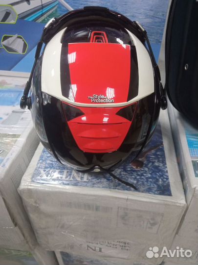 Горнолыжный шлем с очками