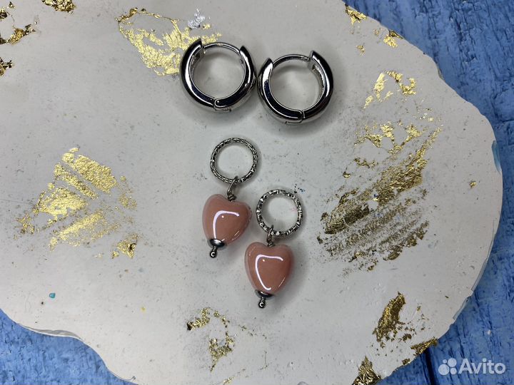 Серьги с подвесками персиковые сердечки