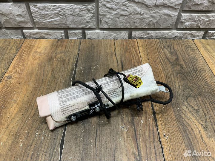 VW Touareg NF Подушка безопасности боковая LH RH