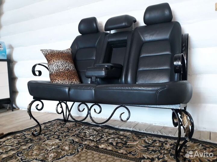 Кожанное кресло