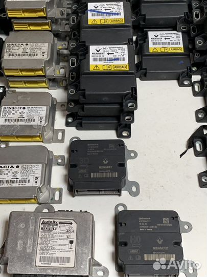 Блок управления подушкой безопасности Renault