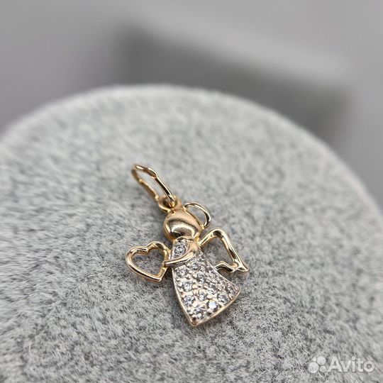 Золотая подвеска 