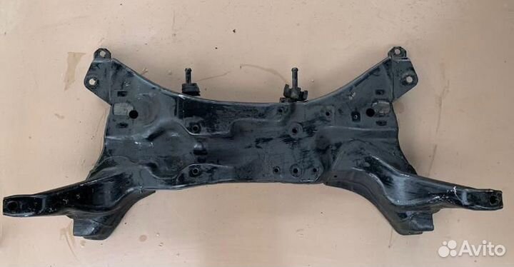 Подрамник Mitsubishi Lancer 9