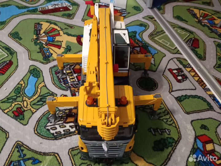 Автокран bruder 03570 Scania