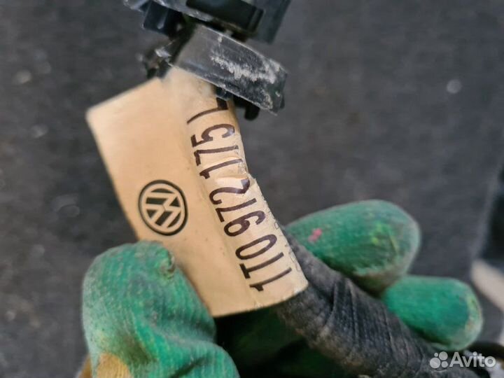 Проводка крышки багажника Volkswagen Touran 1