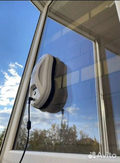 Робот для мойки окон Cleanbot ultraspray