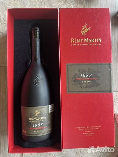 Бутылка remy martin 1988 из под коньяка