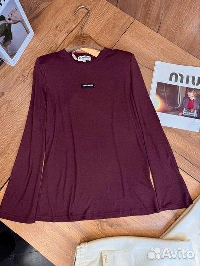 Miumiu лонгслив премиум