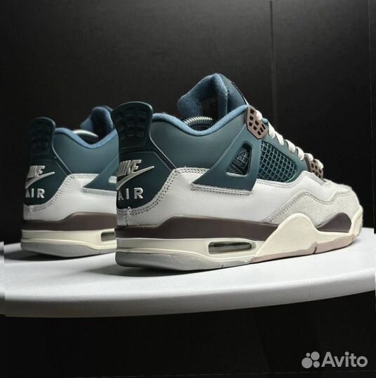 Кроссовки Nike Air Jordan 4