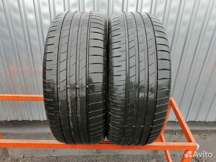 Goodyear EfficientGrip Performance 215/55 R17 96W