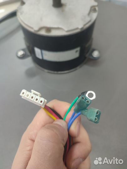 Двигатель наружного блока кондиционера Y7S623C532