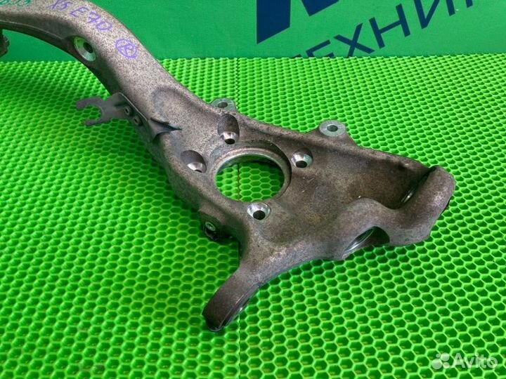 Цапфа передняя правая Bmw X5 E70 N57D30A 2012