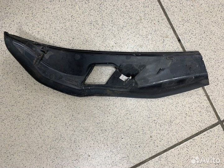 Водосток задний правый Bmw 5 touring N47N 2011