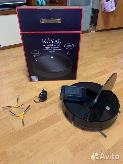 Робот пылесос Royal