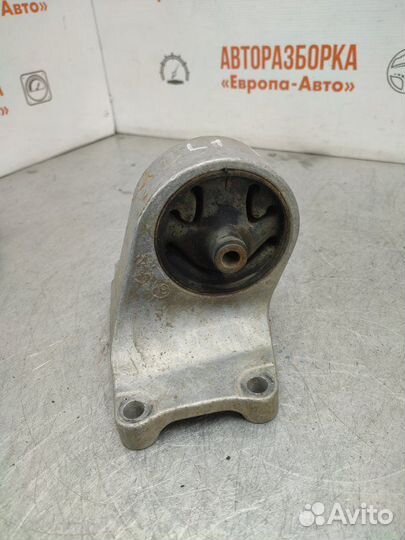 Опора кпп левая Nissan Primera P12 седан 1.6 Л