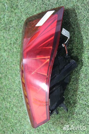 Фонарь задний наружный левый Skoda Rapid 20- (60U