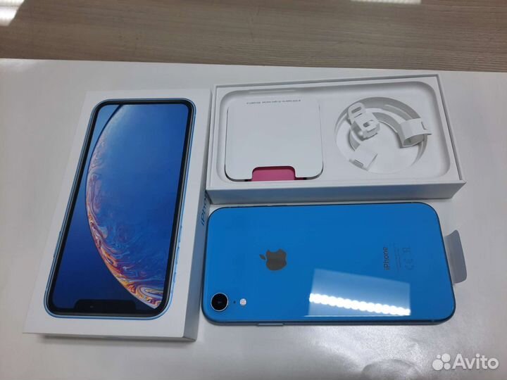 iPhone Xr, 64 ГБ