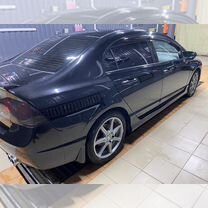 Honda Civic 1.8 MT, 2010, 280 000 км, с пробегом, цена 750 000 руб.