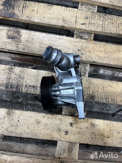 Помпа Bmw 7 E38 M62B35 1999