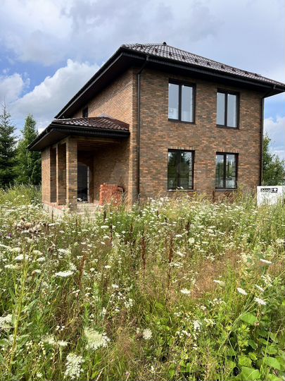 Дом 240 м² на участке 6,3 сот.