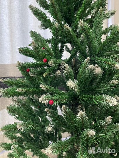 Елка искусственная