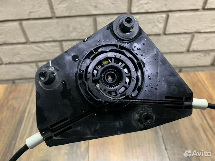 Volkswagen Jetta 6 Стеклоподъемник электр. задний