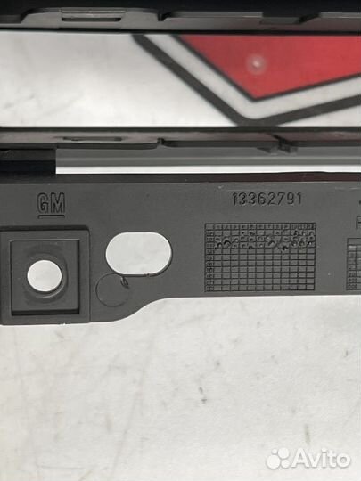 Накладка дисплея Опель Астра J