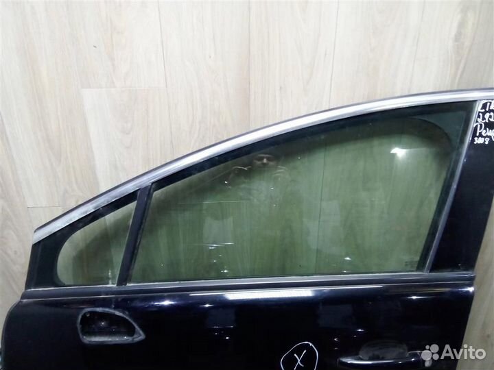Стекло двери передней левой (форточка) от Peugeot
