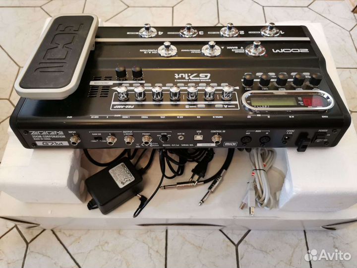 Гитарный ламповый мульти процессор zoom G7.1ut