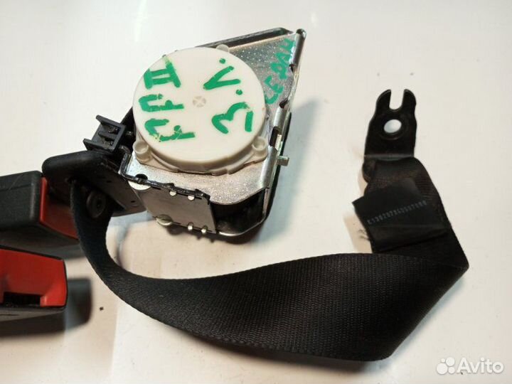 Ремень безопасности задний левый Ford Focus 2