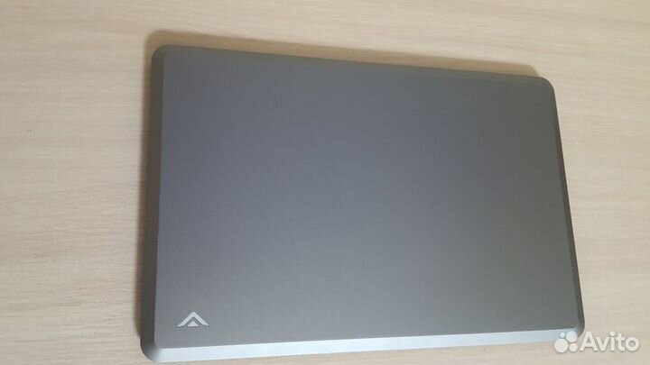 Ноутбук ультрабук vizio CT15. Тонкий, быстрый