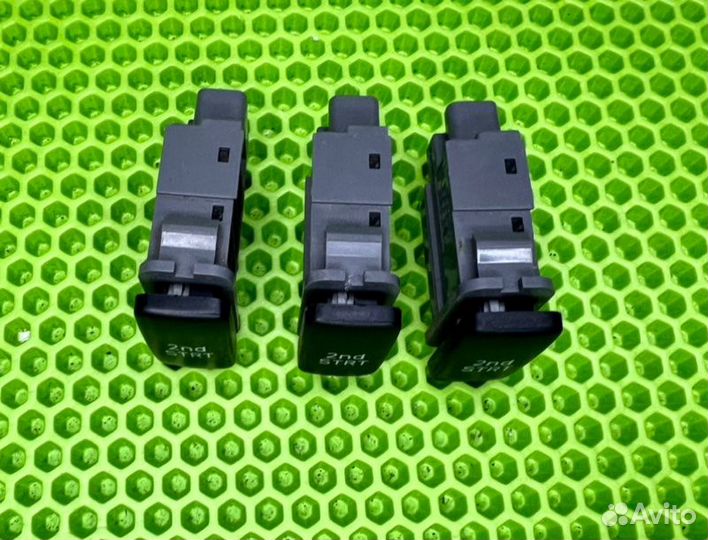 Кнопка 2nd strt Toyota Land Cruiser Prado 120 2008