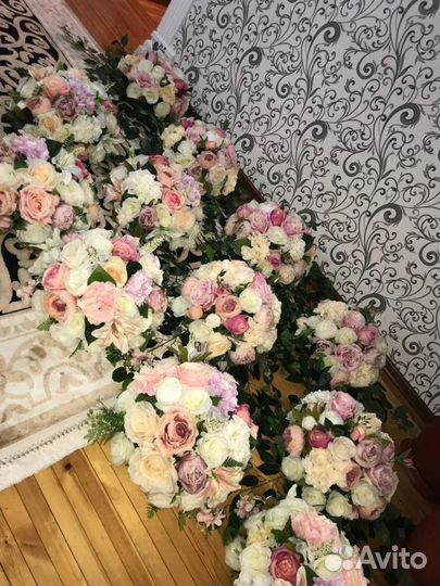 Готовые букеты