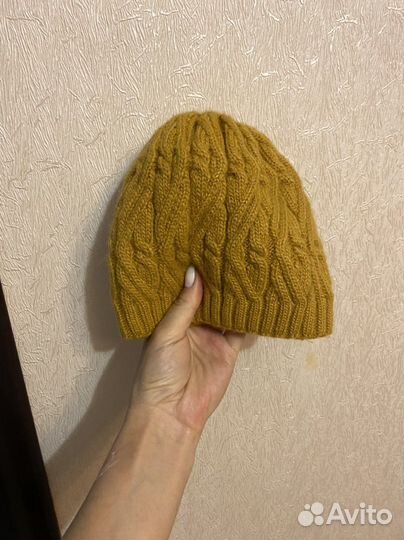 Шапки и шарфы и кепки шляпы