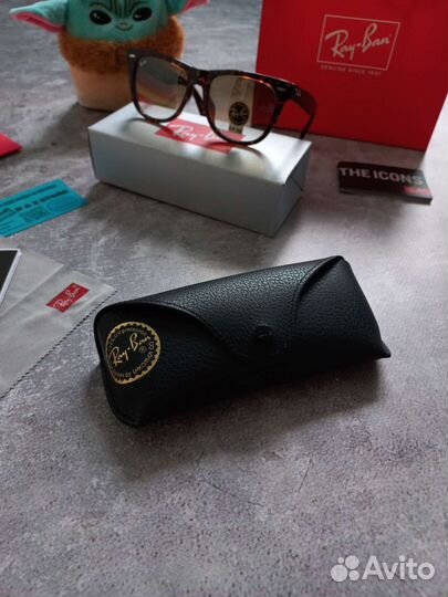 Очки Ray-Ban Wayfarer 2140 